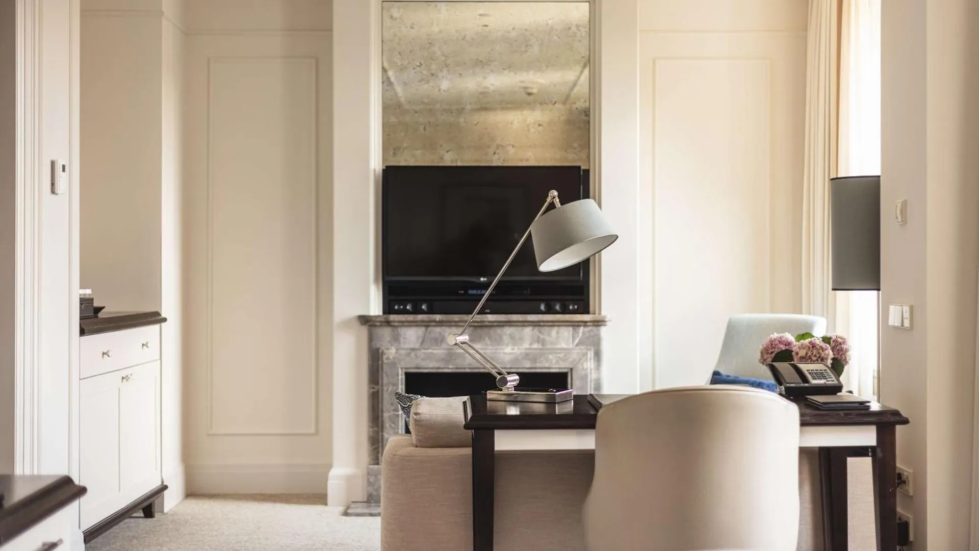 *****  מלון Waldorf Astoria אמסטרדם הולנד